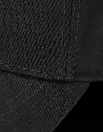 Бейсболка черная Windford Classic макросъемка